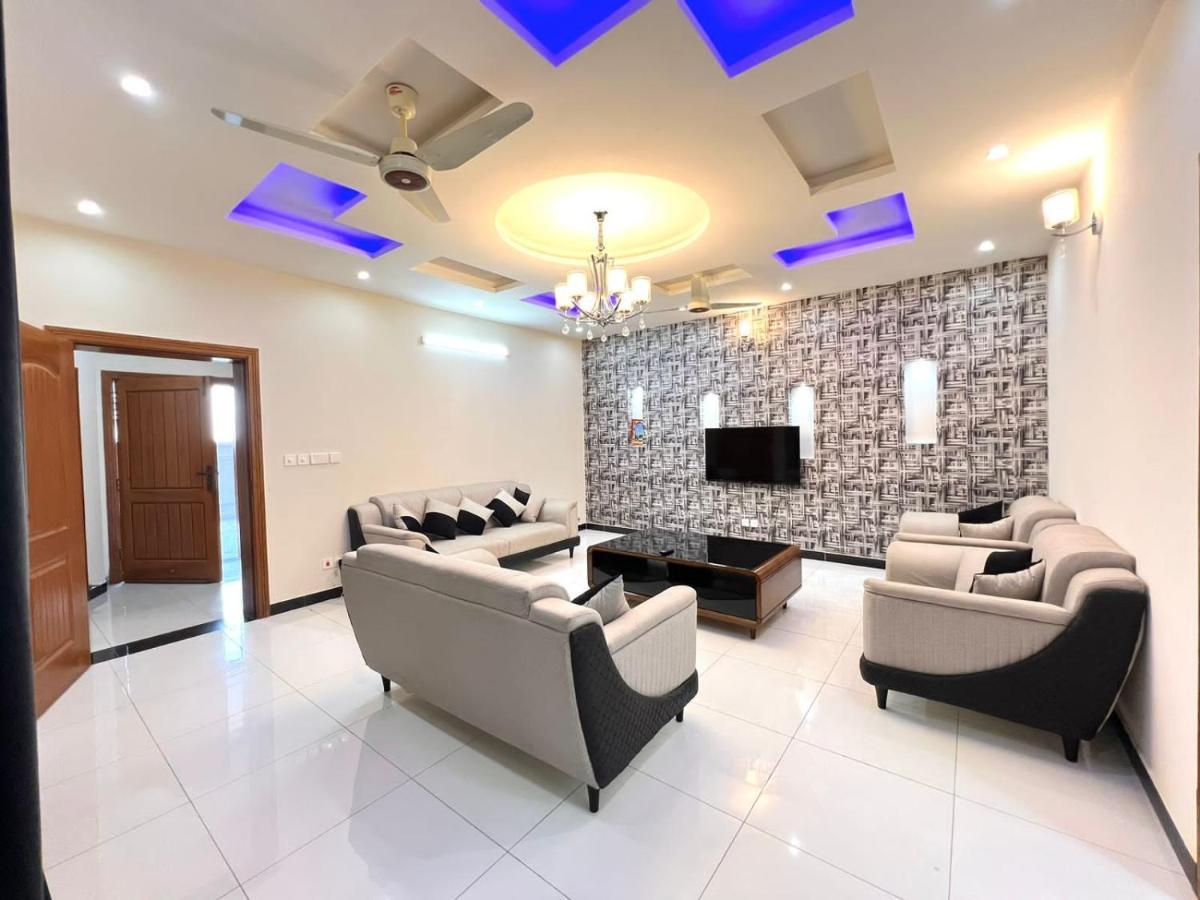 Luxury Apartment Rentals อิสลามาบัด ภายนอก รูปภาพ